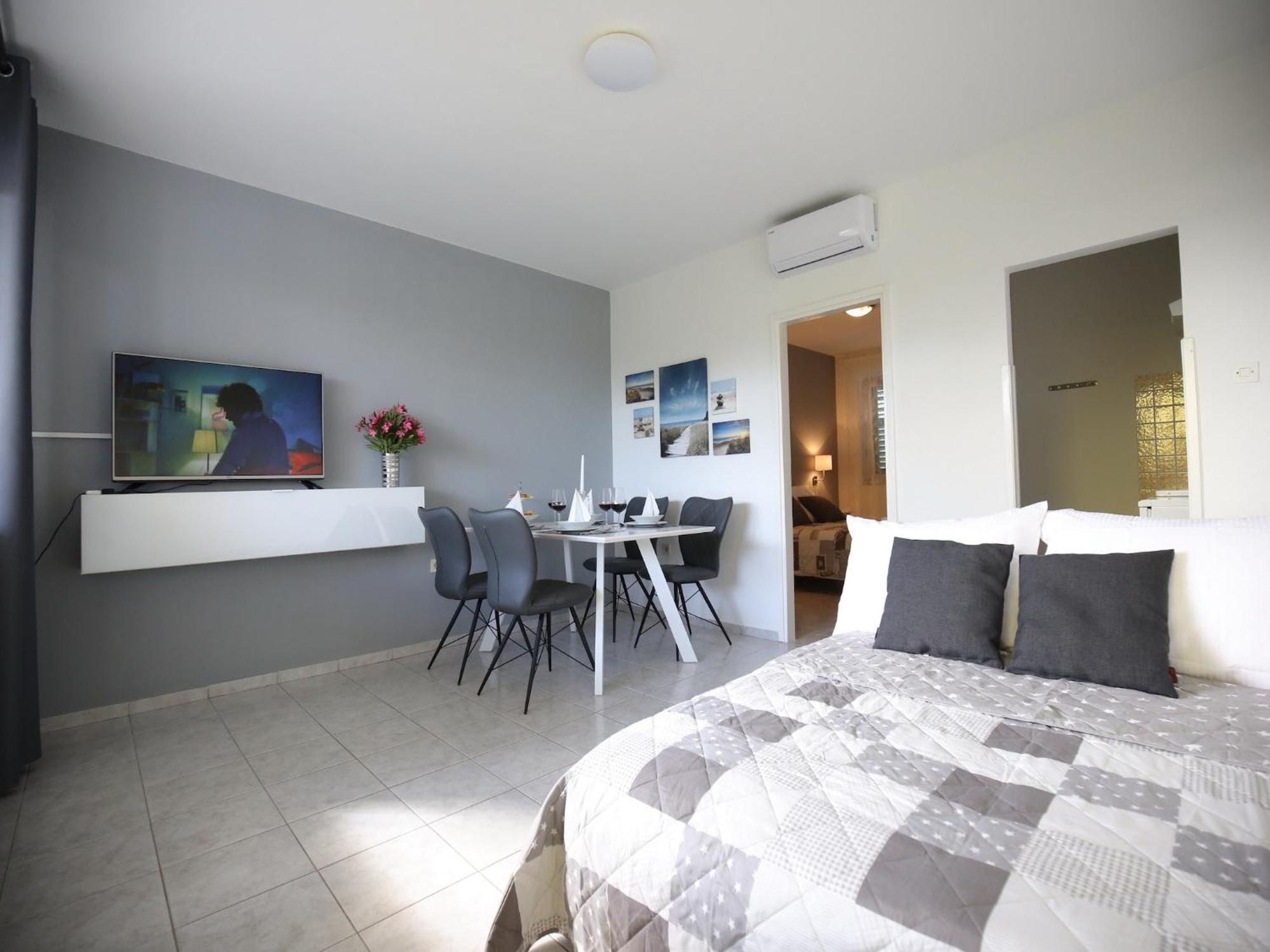 Scenic Holiday Home In Bibinje Near Sea Esterno foto