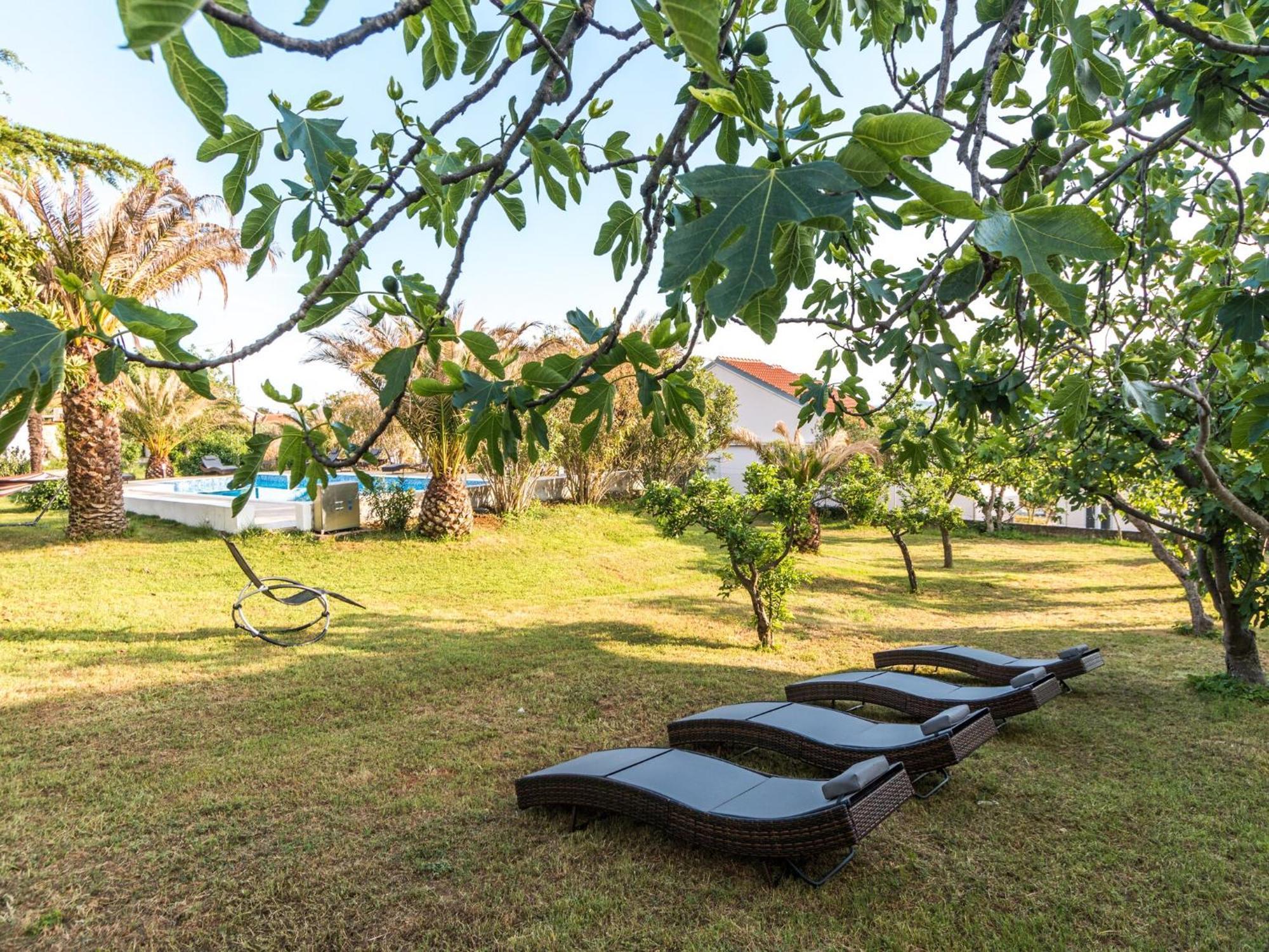 Scenic Holiday Home In Bibinje Near Sea Esterno foto